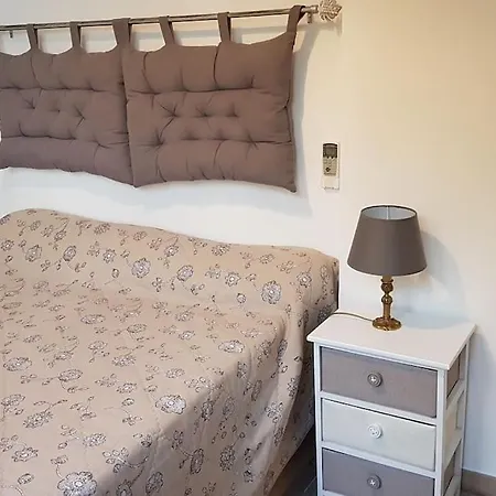 Bord De Avec Garage Appartement