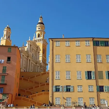 Apartman Bord De Avec Garage