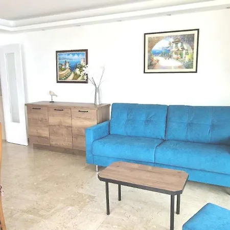 Bord De Avec Garage Apartman *