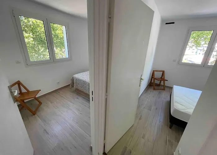 Bord De Avec Garage Menton