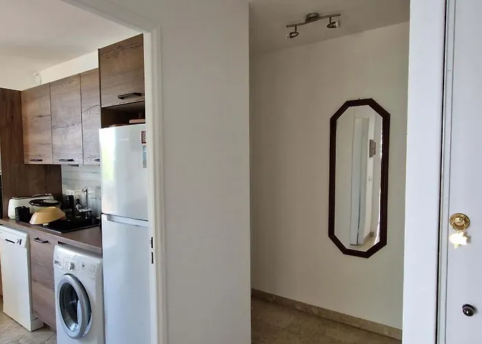 Apartment Bord De Avec Garage Menton